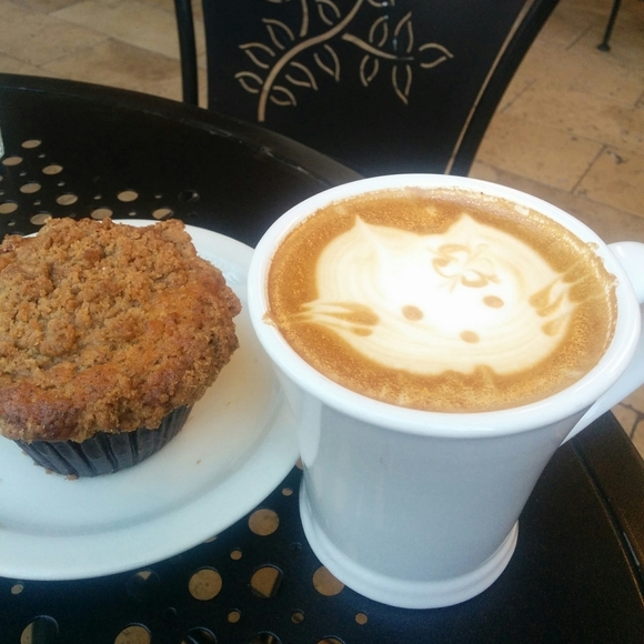 Meet your Posher, Tinamarie - Picture 1 of 1